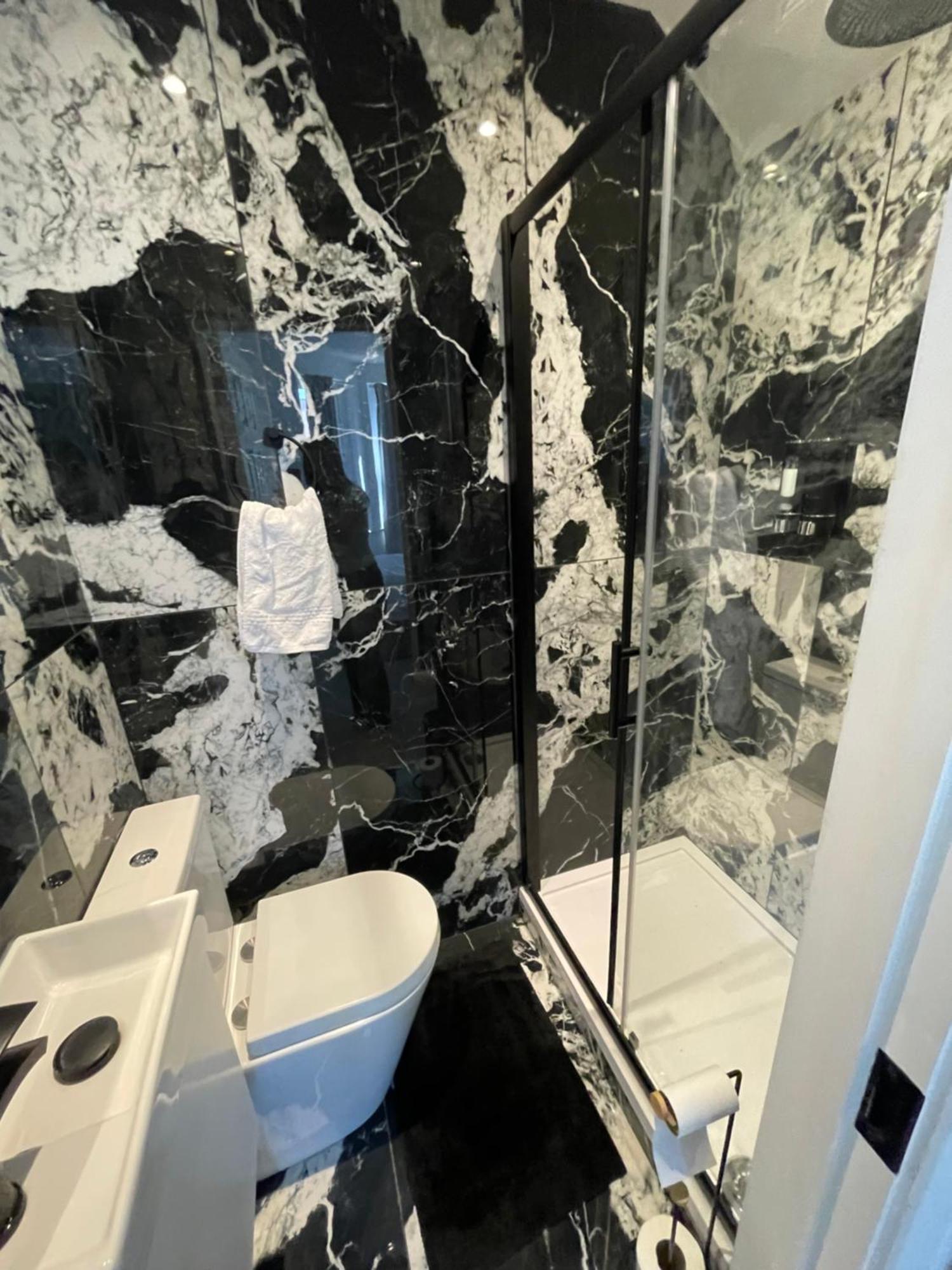 Homestay Marble House Edgware