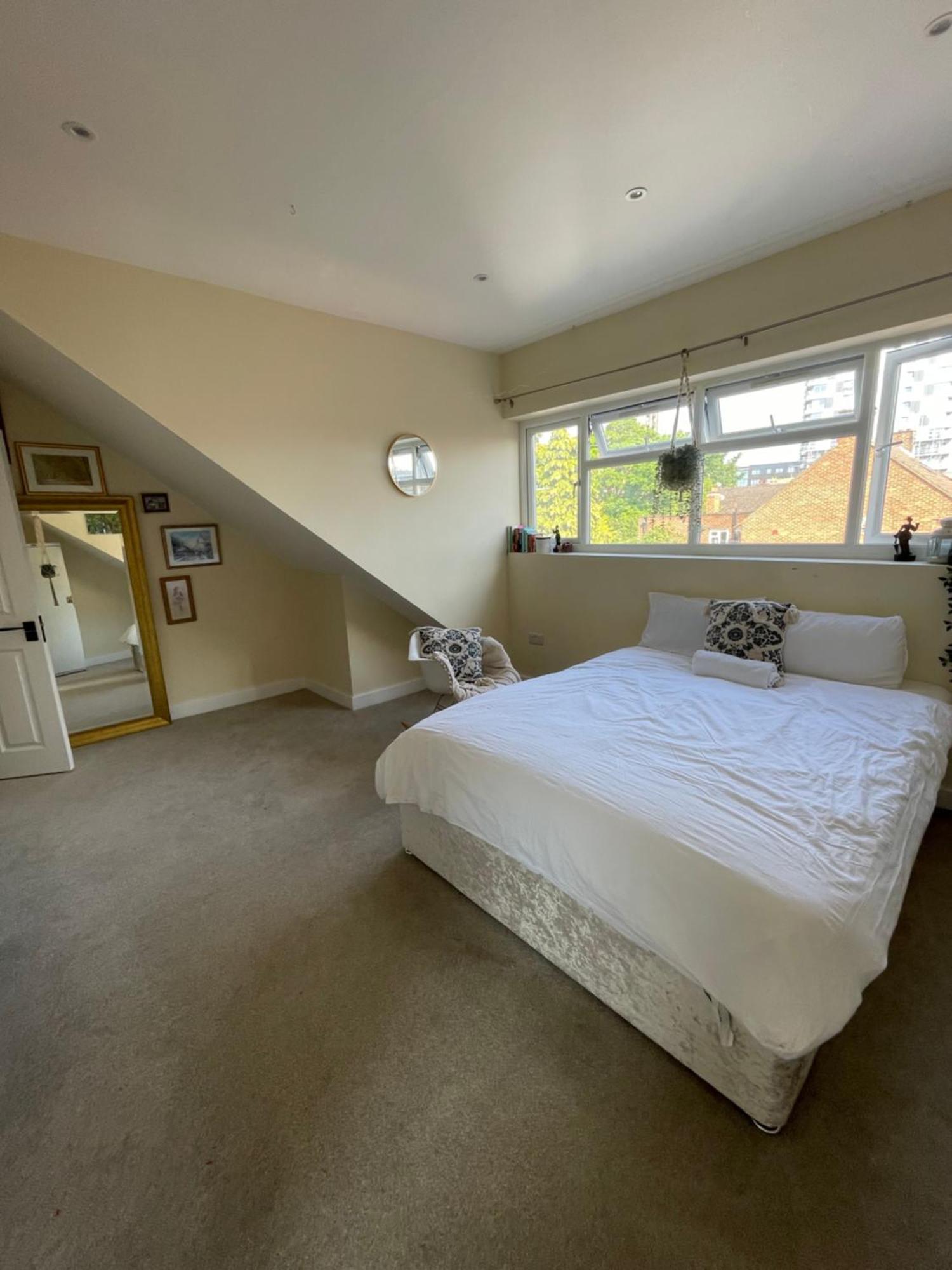 Marble House Homestay Edgware